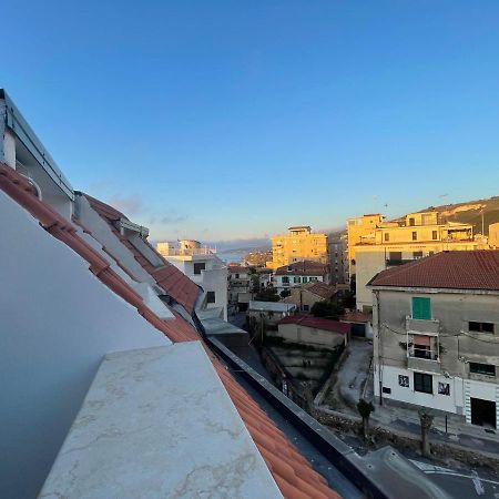 Апартаменты A Pochi Passi Dalla Piazza- Vista Mare Тропея Экстерьер фото