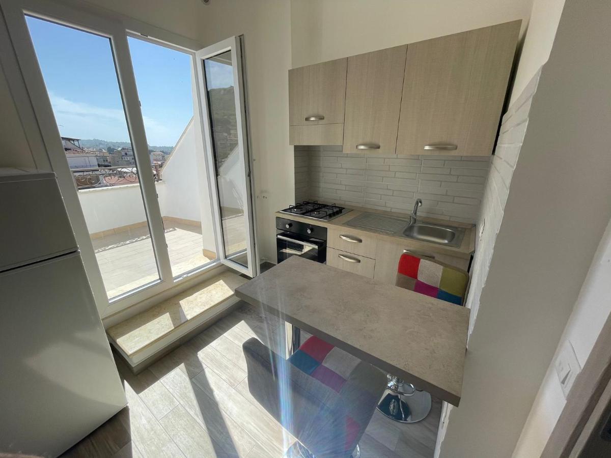 Апартаменты A Pochi Passi Dalla Piazza- Vista Mare Тропея Экстерьер фото